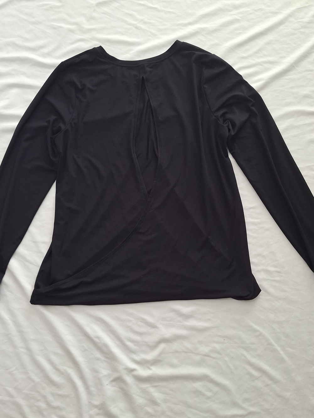 Spanx Black Long Sleeve with Thump Holes Open Back Women's Shirt Large - Picture 2 of 8